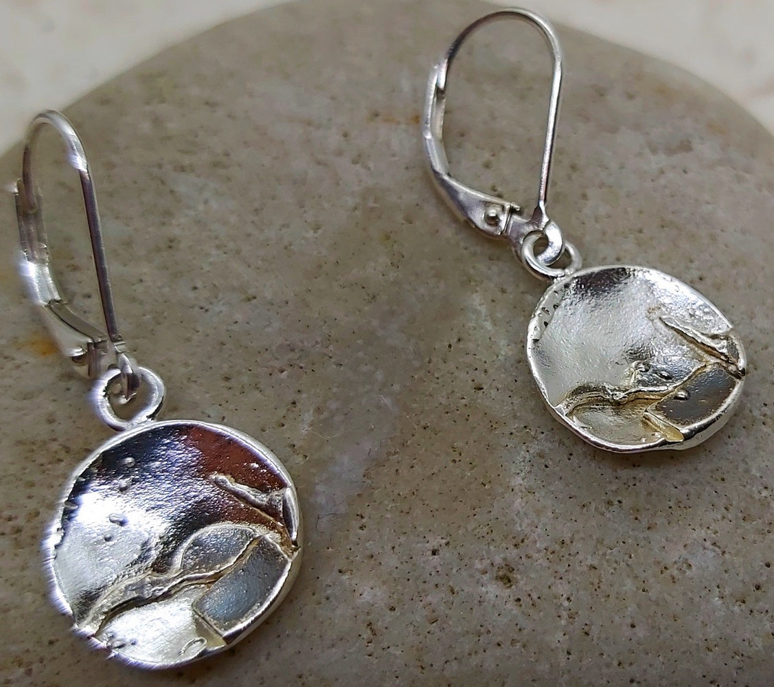 Light weight reticulated sterling silver earrings on lever back.
